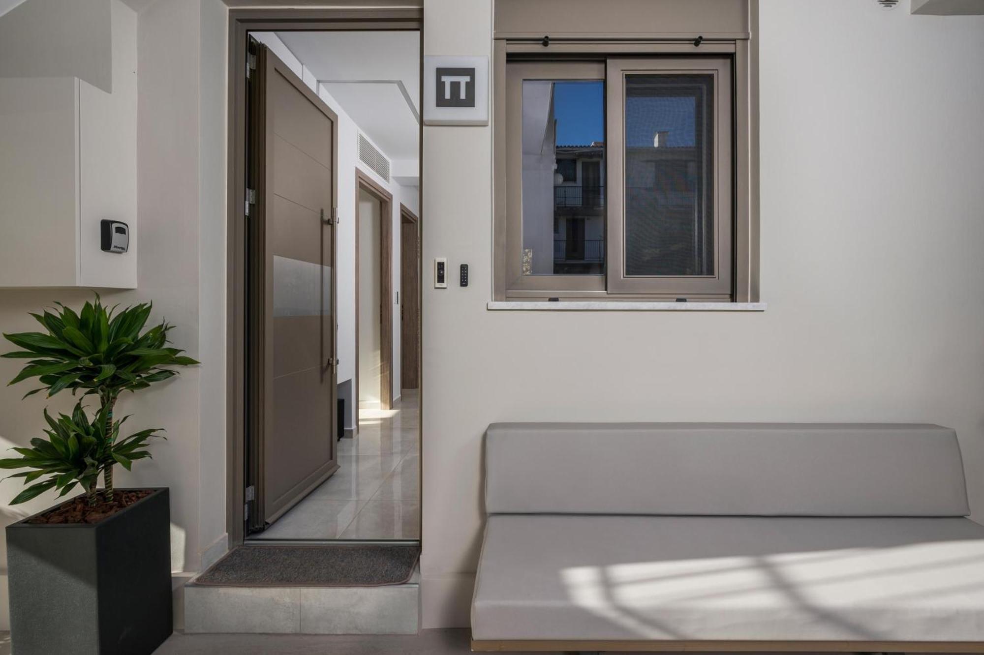 Π Suite Project: Smart Bnb Chania  Exteriör bild