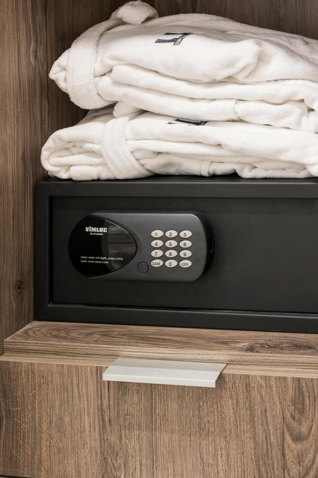 Π Suite Project: Smart Bnb Chania  Exteriör bild